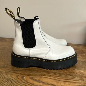 Doc Martens 2976 Smooth Leather Platform Chelsea Boots - White